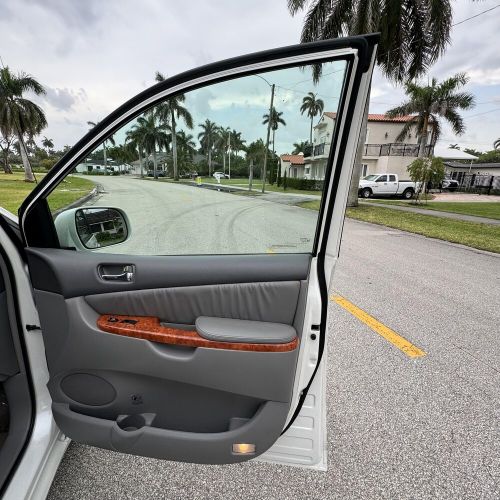 2010 Toyota Sienna XLE CLEAN CARFAX NON SMOKER LOW MILES HONDA, US $12,999.00, image 10