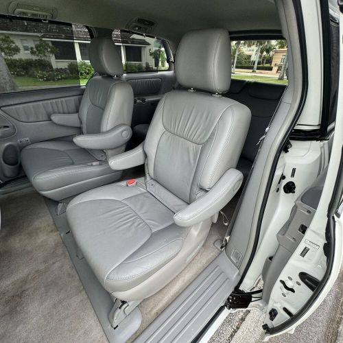 2010 Toyota Sienna XLE CLEAN CARFAX NON SMOKER LOW MILES HONDA, US $12,999.00, image 17