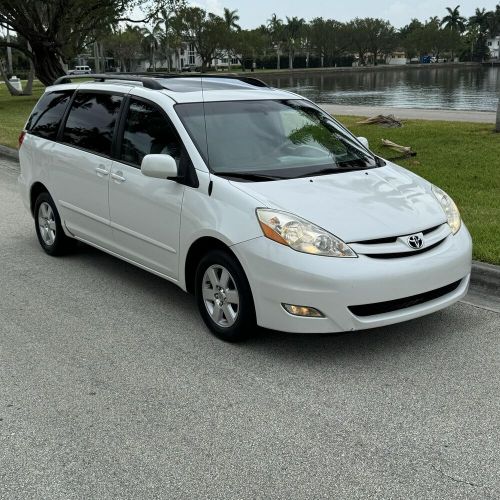 2010 Toyota Sienna XLE CLEAN CARFAX NON SMOKER LOW MILES HONDA, US $12,999.00, image 37