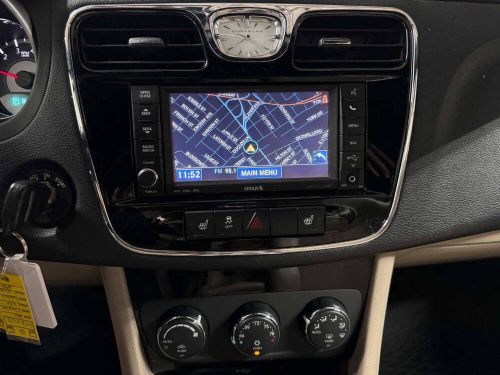 2011 Chrysler 200 Series Limited 2dr Convertible, US $9,998.00, image 5