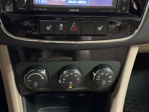 2011 Chrysler 200 Series Limited 2dr Convertible, US $9,998.00, image 6