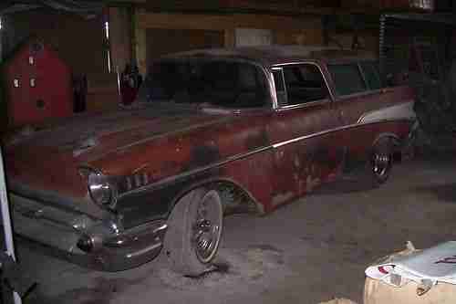 1957 CHEVROLET NOMAD BELAIR, image 2