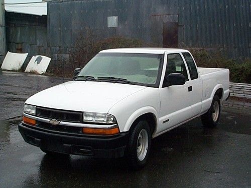 ***city surplus***   2002 chevrolet extended cab  s-10  ***   no reserve***