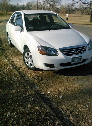 2009 kia spectra lx sedan 4-door 2.0l