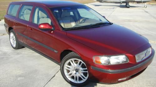 2001 volvo v70 t5 turbo wagon -low orig. miles, clean history, well maintained!