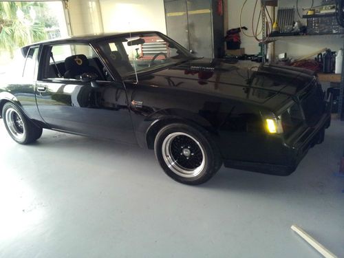 Buick grand national  86