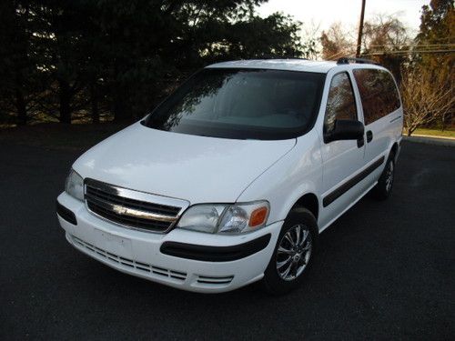 2004 chevrolet venture ls, ext,7 pass,power,cd,great running van,no reserve!