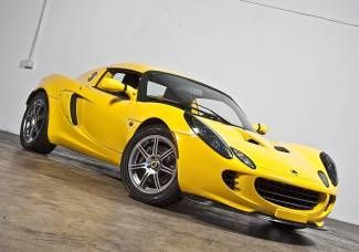 Jawdropping 2005 lotus elise sport &amp; touring packages! many upgrades! hard top!
