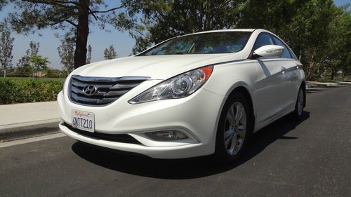 2011 hyundai sonata limited - very clean, no reserve - new tires, fully loaded