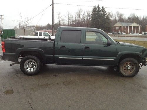 2005 chevy silverado 1500 crew cab quad cab 4x4 only 75kmi runs drives salvage