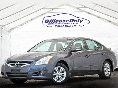 Low miles leather navigation sunroof alloy wheels warranty off lease only