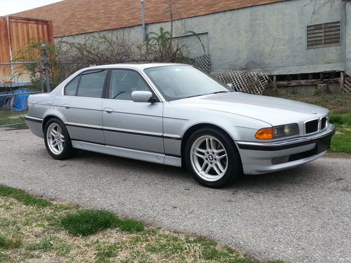 1998 bmw 740i base sedan 4-door 4.4l