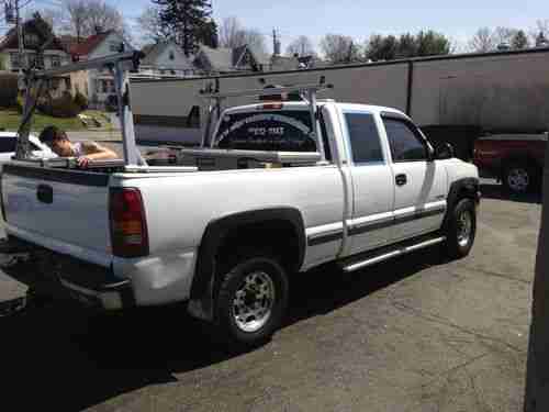 2001 Chevrolet Silverado 2500 LS Extended Cab Pickup 4-Door 6.0L, image 2
