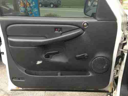 2001 Chevrolet Silverado 2500 LS Extended Cab Pickup 4-Door 6.0L, image 13