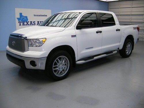 We finance!!!  2011 toyota tundra crewmax tss sport sr5 4x4 flex-fuel auto 1 own