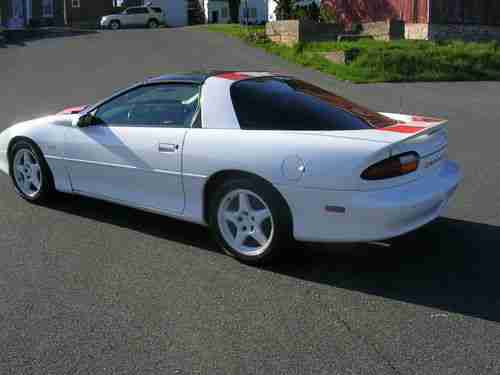 1997 Chevrolet Camaro Z28 SS 30th Anniversary Edition Coupe 2-Door 5.7L, image 7