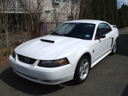 2004 mustang gt, v8, 5spd, 85k