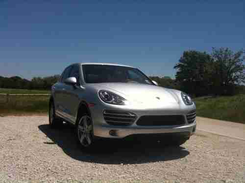 2011 Porsche Cayenne Base Sport Utility 4-Door 3.6L, US $51,000.00, image 2