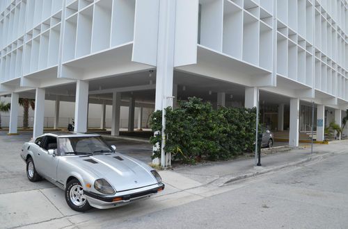 1983 datsun 280zx base coupe 2-door 2.8l