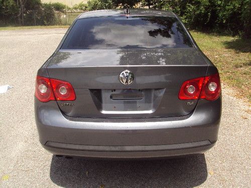 06 Jetta GLS TDI Nice Car Clean CarFax Runs Drives Great Low Reserve Great MPG!, image 2