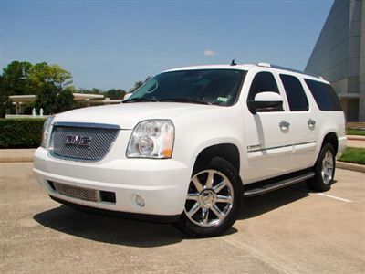 Yukon denali xl,wood grain,video system,3rd row,captain chairs,htd sts,sunroof!!