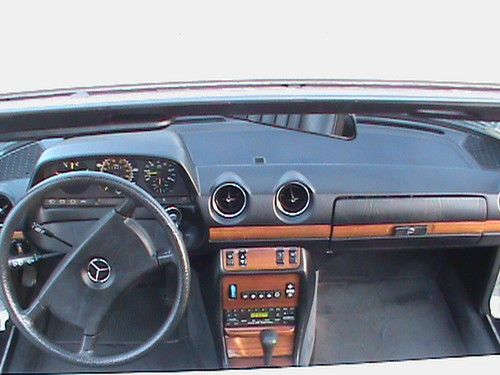 MERCEDES BENZ W123 Turbo Diesel 300D all original just serviced NON SMOKER, image 11