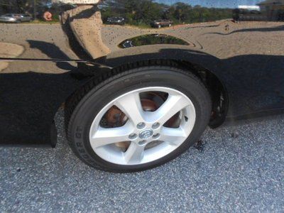 SLE Convertible 3.3L CD Front Wheel Drive Tires - Front Performance ABS A/C, image 8