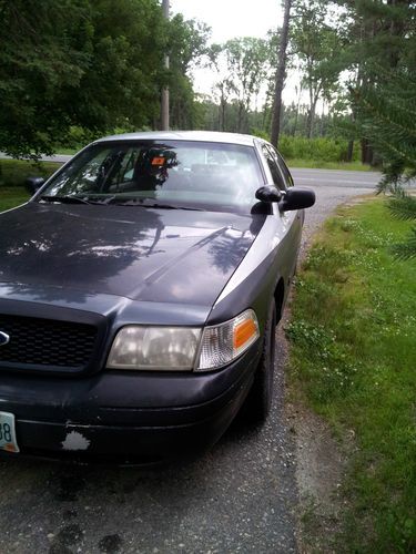 2001 Ford Crown Victoria Police Interceptor with Spotlight, image 4