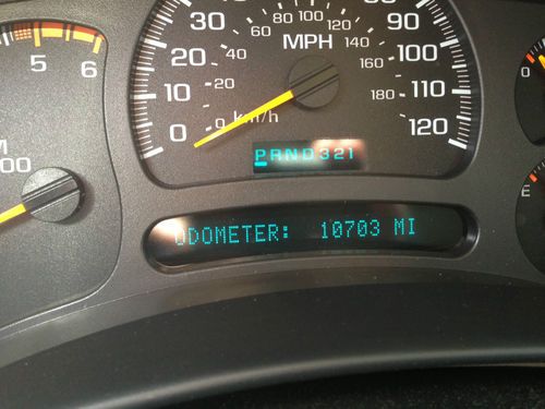 2003 Chevy Silverado 2500 Extended cab With 10,000 original miles, image 10