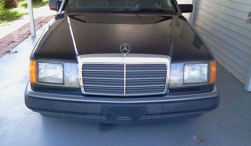 1992 Mercedes-Benz 300D 2.5 Sedan 4-Door 2.5L, image 6