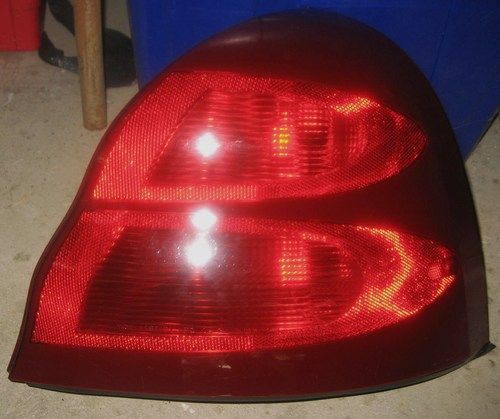 2004 pontiac grand prix " tail light " ( nice and cheap-if you need 1 this is it