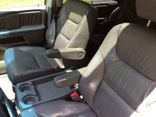 2006 Honda Odyssey - Ocean Mist Blue Exterior / Gray Leather Interior, image 12