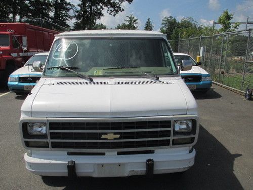 1994 chevrolet 3/4 ton cargo van v-8 automatic- govt. surplus-va.