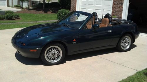 1995 mazda miata loaded with extras nicest around looks &amp; drives better than new