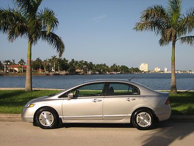 2007 honda civic hybrid two owner low miles no accidents non smoker no reserve!