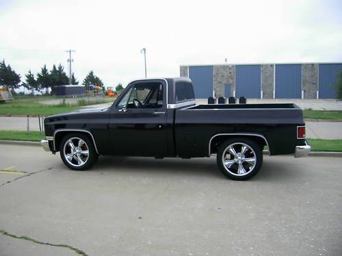 1987 gmc short bed pick up