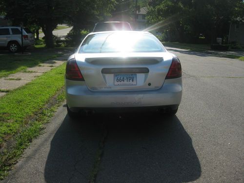 2004 pontiac grand prix gt1 sedan 4-door 3.8l