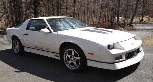 1987 chevy iroc z 28