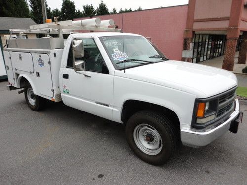 2000 chevrolet 3500 utility truck 1-owner