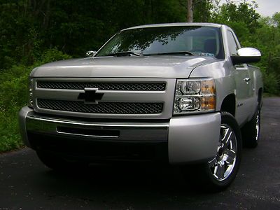 No Reserve Short-Bed 4x4 300HP V8 Remote Start Tow Pkg 20