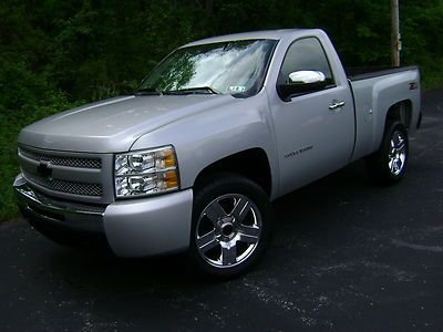 No Reserve Short-Bed 4x4 300HP V8 Remote Start Tow Pkg 20