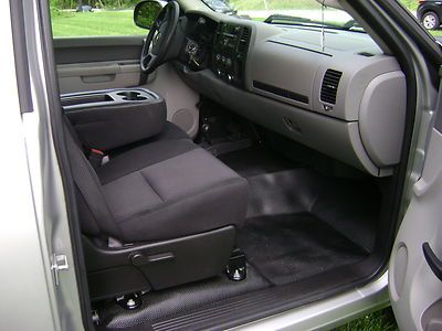 No Reserve Short-Bed 4x4 300HP V8 Remote Start Tow Pkg 20