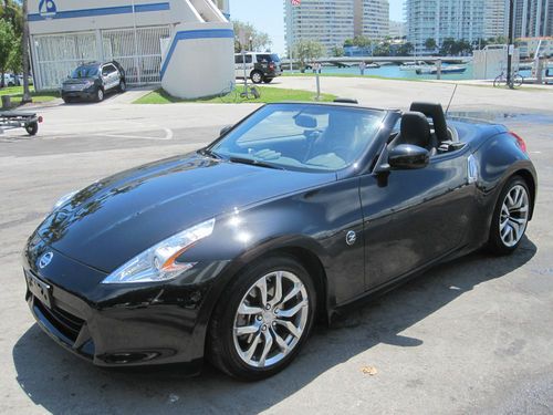 2010 nissan 370z base convertible 2-door 3.7l