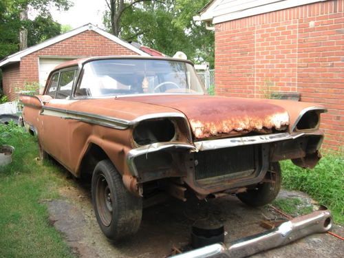 Antique vintage1959 ford fairlane galaxie 500 parts or restoration 90% complete