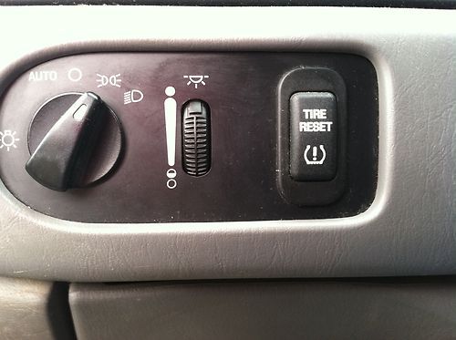 2001 Ford Windstar SEL Mini Passenger Van 4-Door 3.8L, image 5