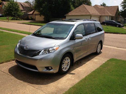 2012 toyota sienna xle mini passenger van 5-door 3.5l