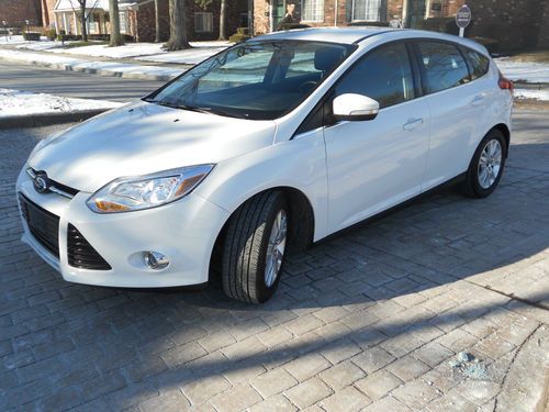 2012 ford focus sel hatchback 2.0l*flexfuel*no reserve*sync*factory warranty*