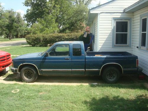 1992 gmc sonoma base extended cab pickup 2-door 2.8l