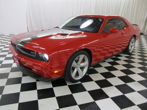 2009 red srt8 6.1l hemi heated leather sunroof ac cruise nav auto! only 33k mi!!