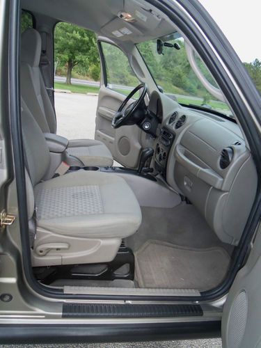 2005 Jeep Liberty Limited Sport Utility 4-Door 3.7L, US $7,500.00, image 11